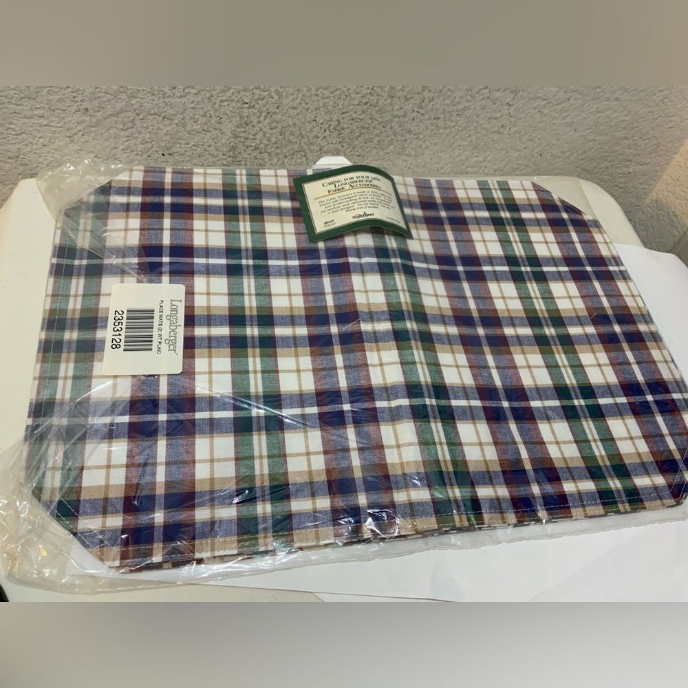 NWT Longaberger 2 PK Placemats Fabric  13” X 19” lot of 2